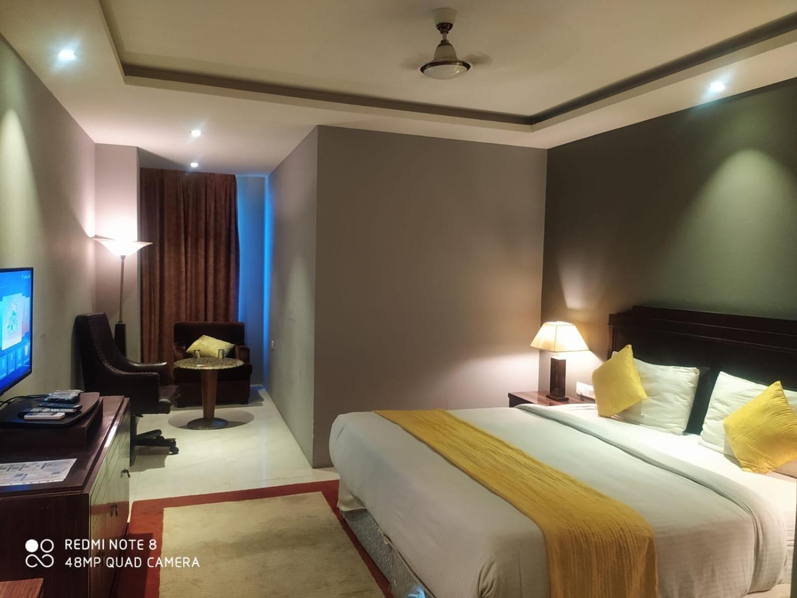 Hotel Airport Lotus 10 Minutes Delhi Aerocity Metro New Delhi